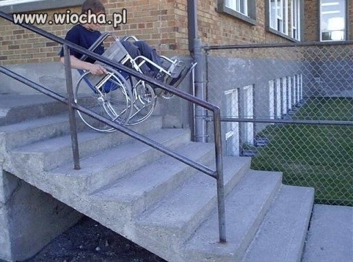 A ciągle pomagają niepełnosprawnym