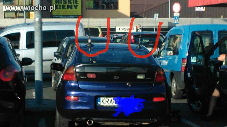 Szkoda, że trzeciej antenki CB nie ma
