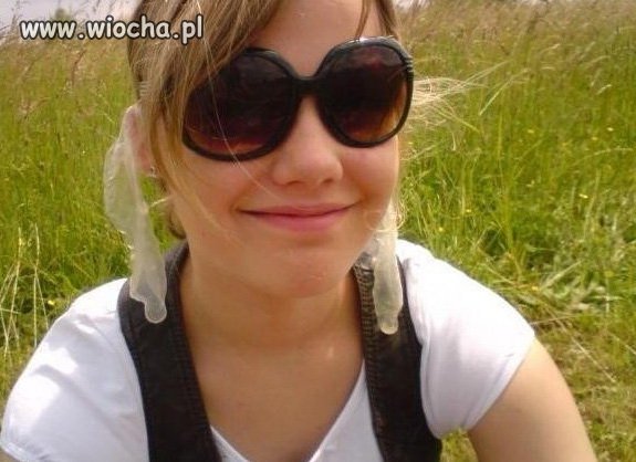 Stylowe kolczyki mam