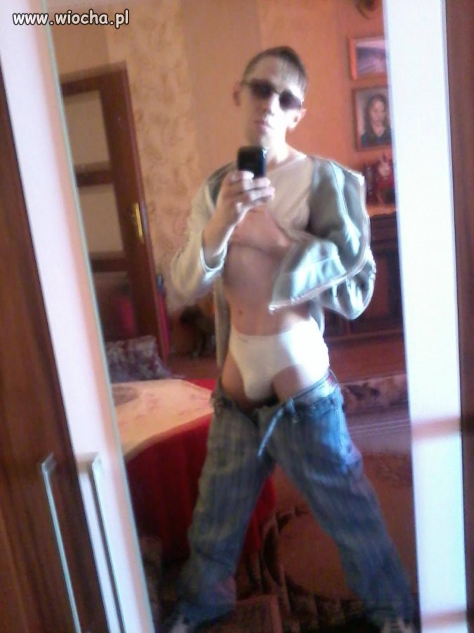 I"m sexy and I konw_it "