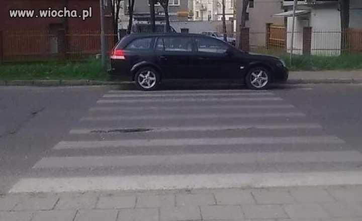 Mistrzunio parkowania...