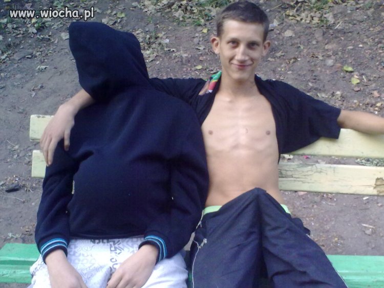 Jedna Dz**ka juz jest !