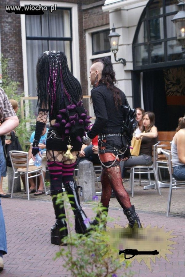 Coś wypełzło na ulicę
