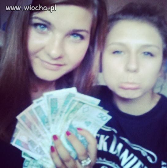 Podpis: "‪#‎hajs‬ ‪#‎sie‬ ‪#‎zgadza‬"