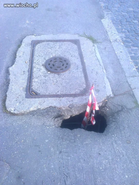 Tak się oznacza dziury ...