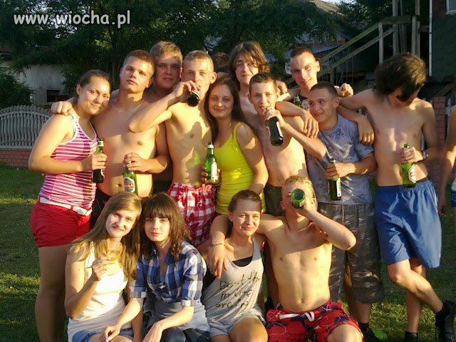 Tak sie bawią gimnazjaliści.