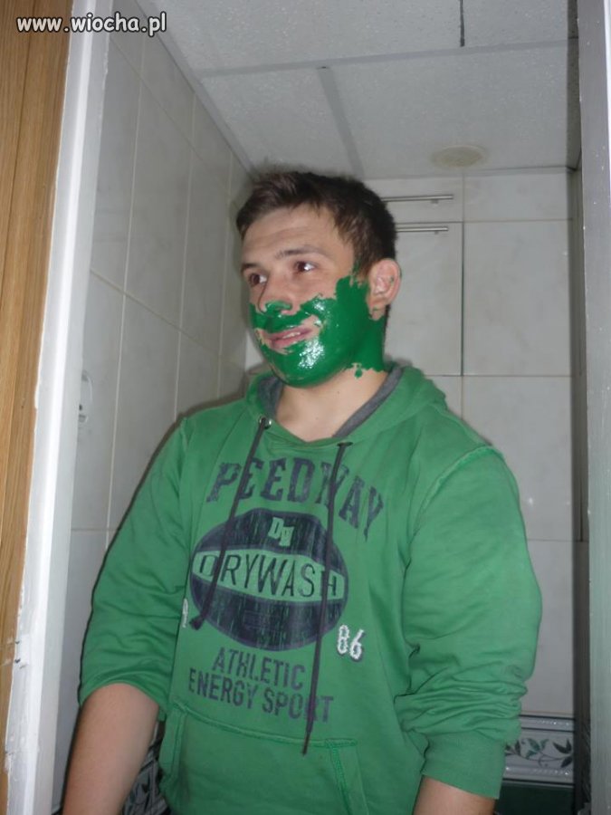 Nigdy nie zasypiaj na imprezie!