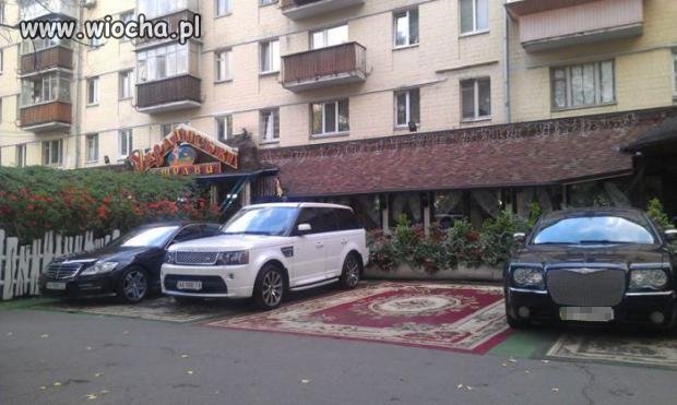 Kto bogatemu zabroni?