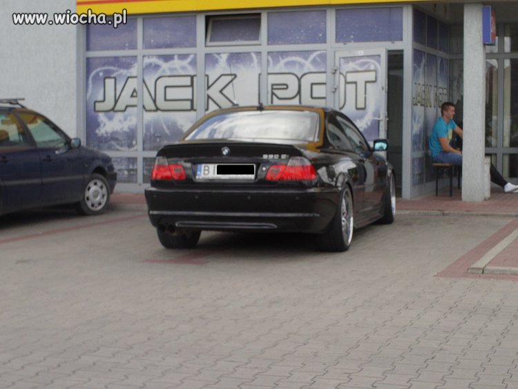 Bo jedno miejsce dla BMW to zamało 