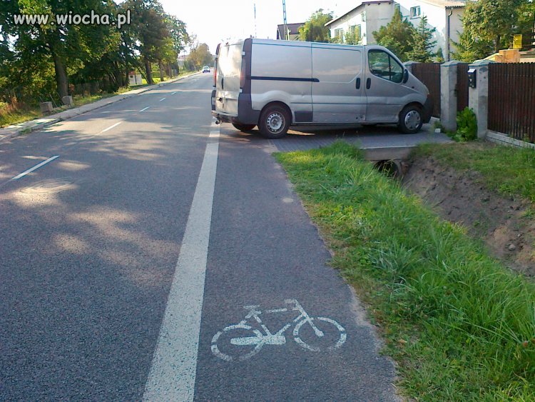 Bardzo często ten ktoś w ten sposób parkuje