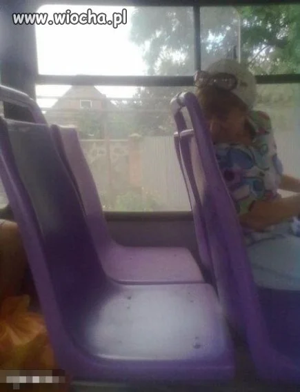Miejsca w autobusie.