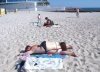 Tłok na plaży, że szpilki nie wciśniesz