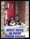 Kiedyś było inaczej. Była piłka, guma do skakania