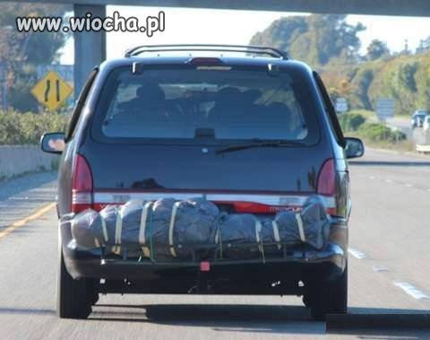 Z tyłu pewnie teściowa