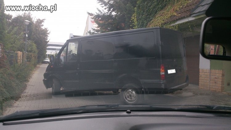 KARNY K...S za parkowanie. Nie wstawiał bym tego
