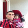 Chyba nie jest zadowolona...