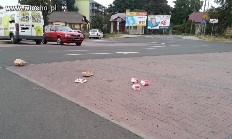 Niedziela i parking przy kauflandzie w Zamościu
