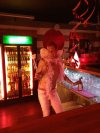 Barman w barze