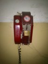 Telefon alarmowy w jednym z zakładów pracy 