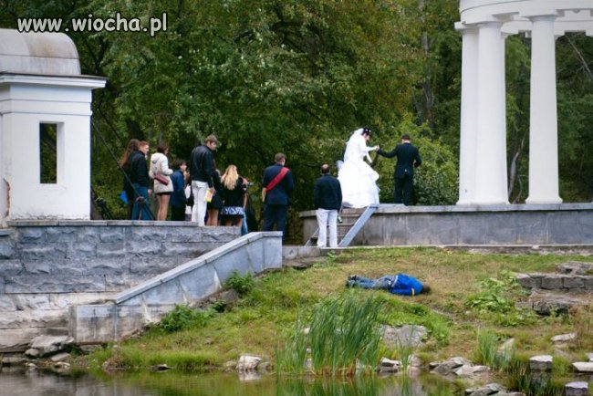Sesja zdjęciowa pary młodych 