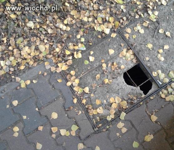 Weź tu idź wieczorem i nie skręć nogi