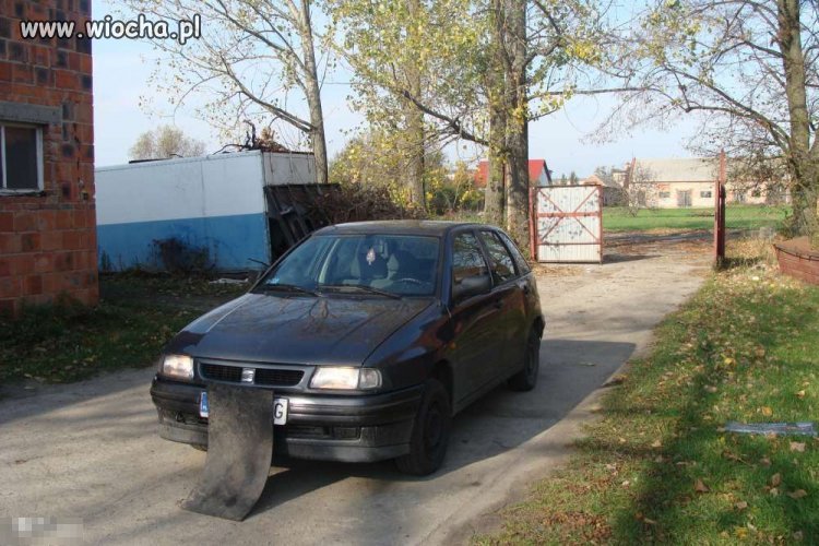 Jak zasłonić tablice 