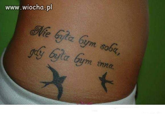 Złota myśl plus mistrz tatuażu