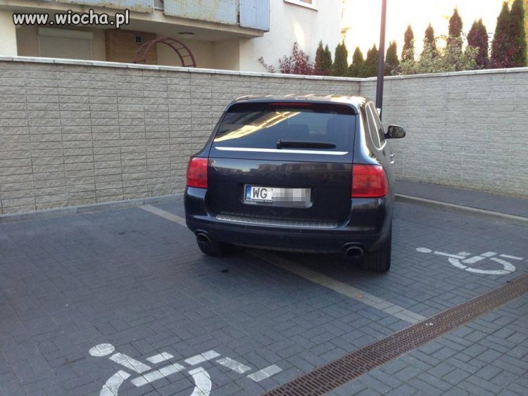 Mandaty są stanowczo za niskie...