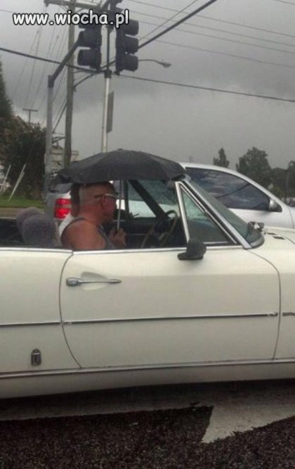I'm driving in the rain