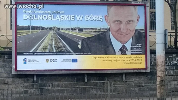 Wielki billboard w centrum Wrocławia