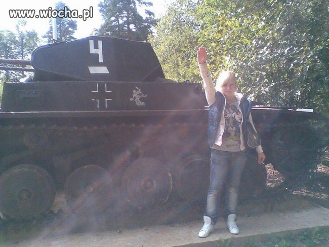 Takie tam obok czołgu
