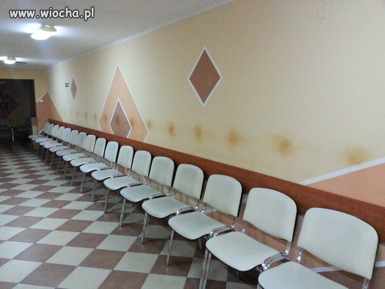 Poczekalnia w NZOZ świebodzice 