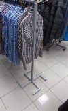 Praktyczny, gustowny stojaczek.