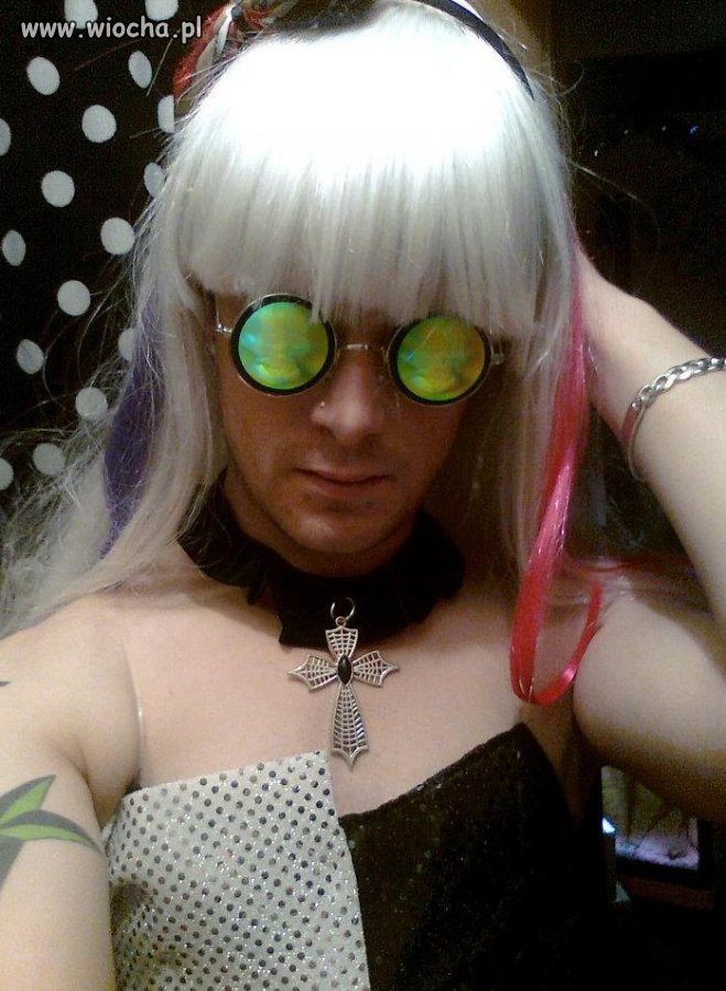 Blond trans