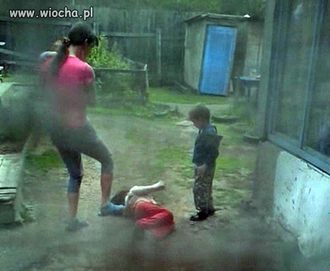 Matka kochająca dzieci