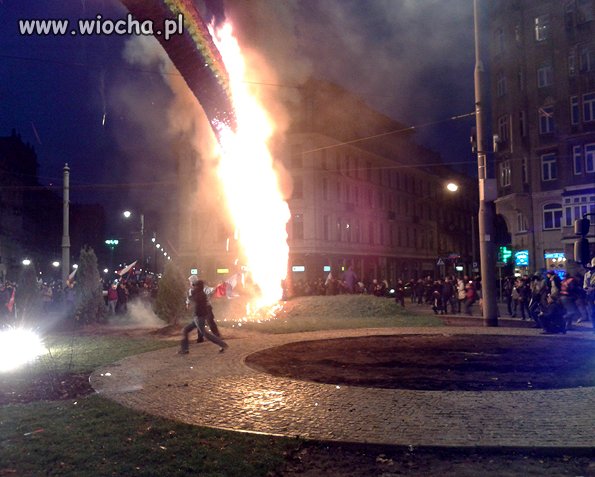 "piękna" płonąca tęcza ...