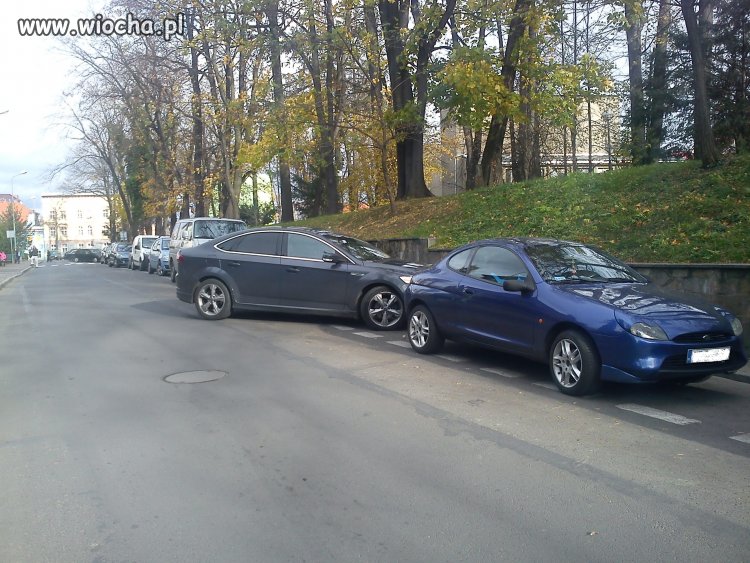 Kolejny mistrz parkowania