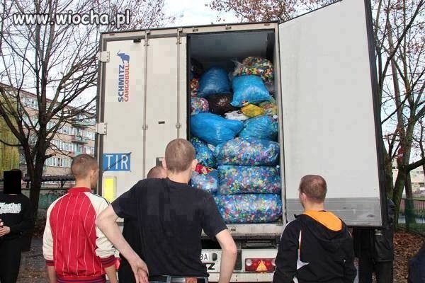 Kibice Jagiellonii Białystok uzbierali 11 ton nakrętek 