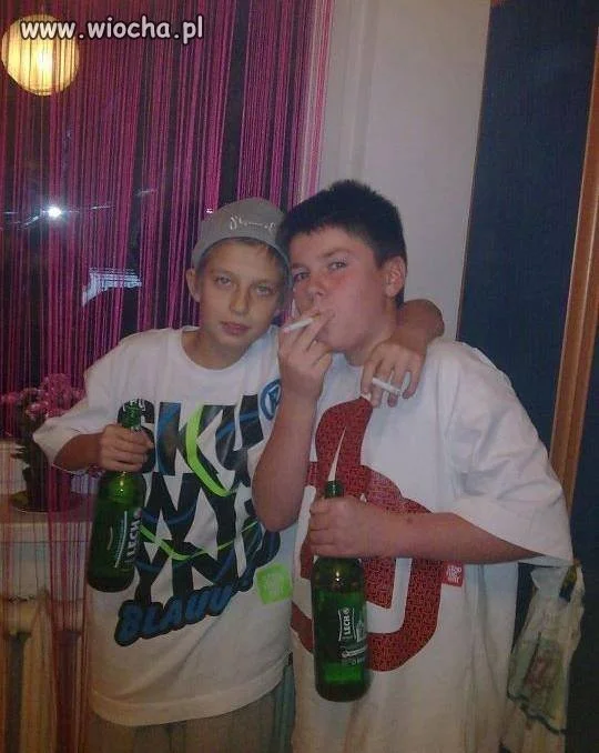 Wiocha !!  Dzieci palacze 