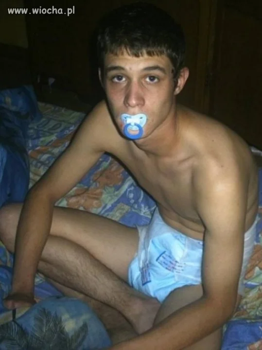 Typowy cwaniaczek wioskowy.