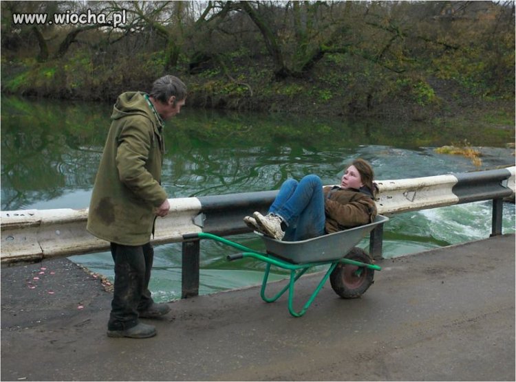 Wiozą, wiozą do Legnicy 