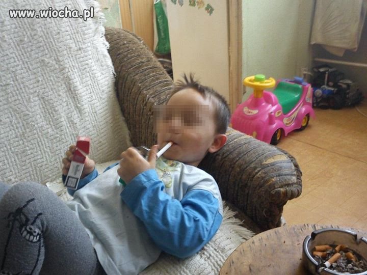 Mamusia się chwali  synkiem  na  FB...
