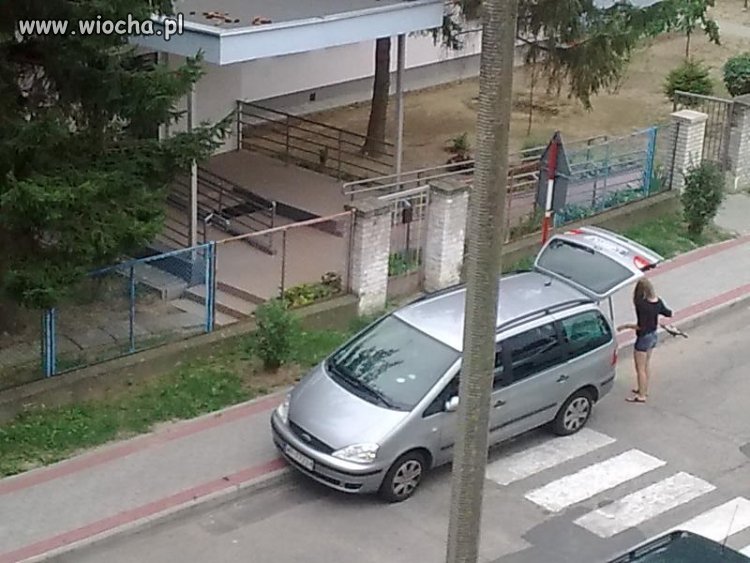 Mało miejsca do parkowania