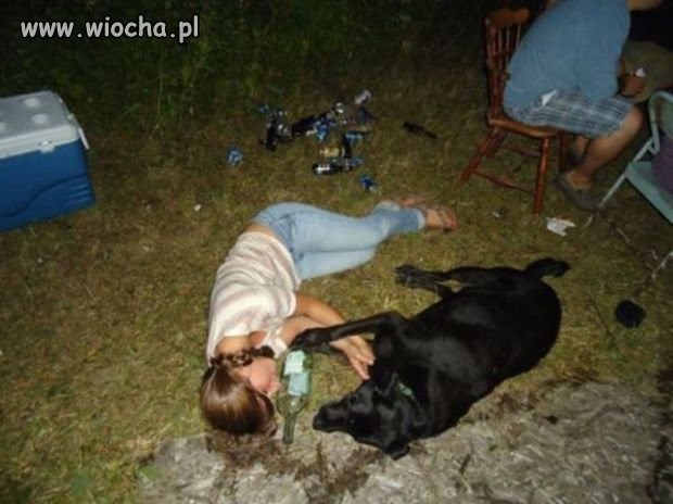 Na tej imprezie pili wszyscy, naprawdę wszyscy.