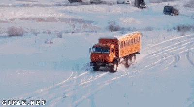 No gdzie ten autobus, powinien już być...