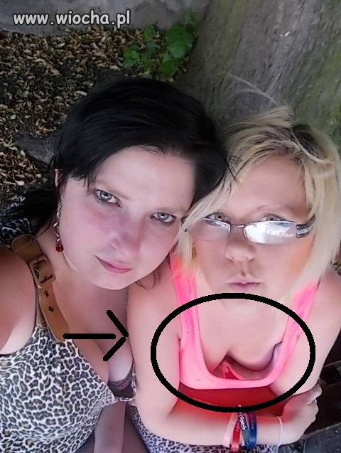 Za duży staniczek 