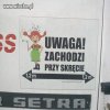 Na pewnym autobusie.