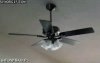 Lampa i wiatrak po