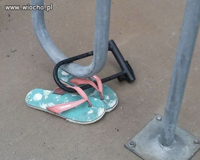 A kluczyki zaniosła