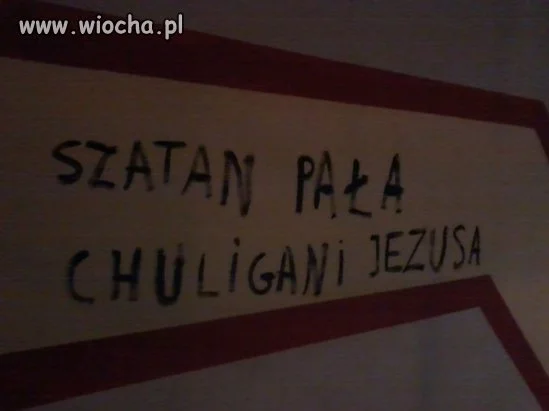 Szatan pała